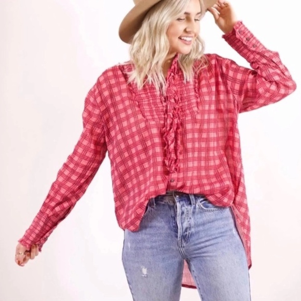 Free People pink Plaid Miles Tuxedo button down Shirt XS with ruffles hi lo